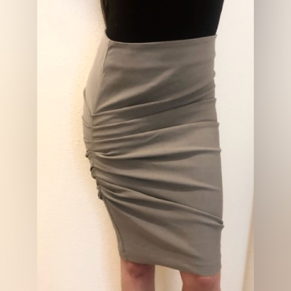 Jarbo Grey Asymmetric Ruched Skirt in Stretchy Fabric, EU size 32, US size 2